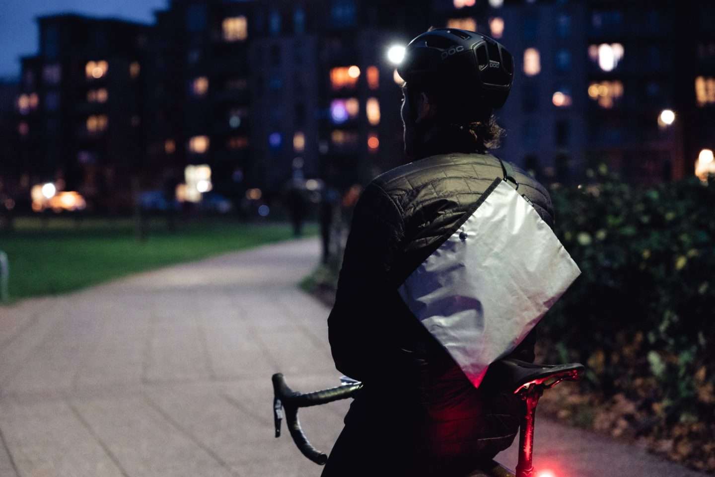 Man Cycles with Wiz Viz Reflective Musette